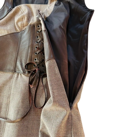 BEBE VINTAGE CORSETED LEATHER TWEED PENCIL DRESS SIZE 4 - Picture 10 of 16